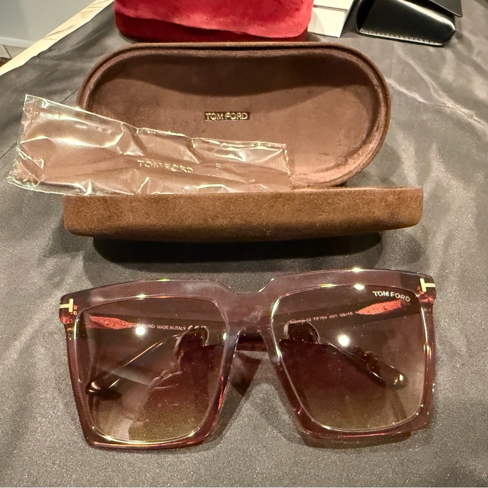Tom Ford Sabrina-02 (FT0764) sunglasses with case and dusty - Picture 3 of 15